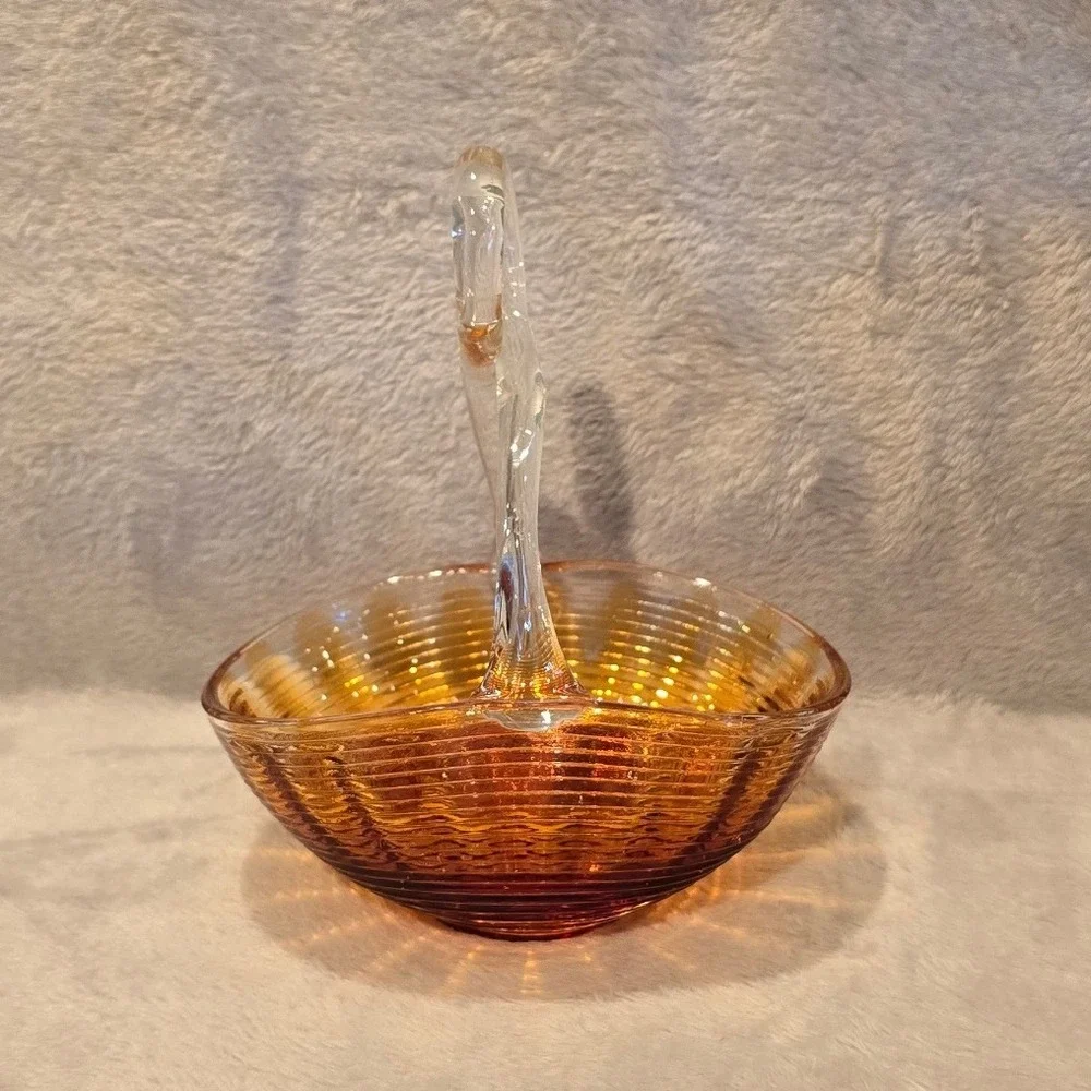 Vintage Amberina Optic Ribbed Glass Basket with‎ Clear Applied Handle